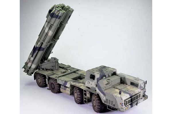 РСЗО СМЕРЧ 9А52-2 (БМ-30) (Trumpeter 01020) 1/35
