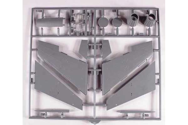 Подарочный набор с сборной моделью самолета СУ-27 (Zvezda 7206) 1/72