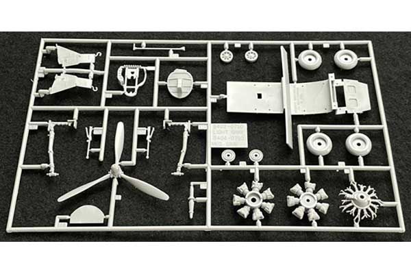 TBM-3 "USS Bunker Hill" (Academy 12285) 1/48