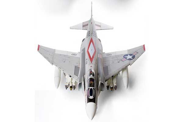 F-4J  'VF-102 Diamondbacks' (Academy 12323) 1/48