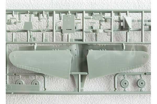 P-40E Warhawk (Academy 12468) 1/72