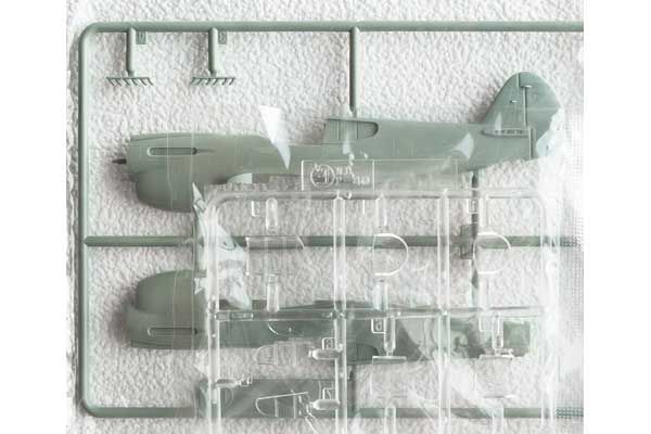 P-40E Warhawk (Academy 12468) 1/72