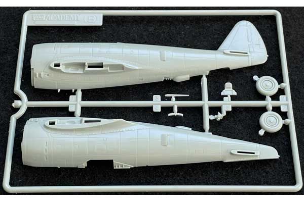 P-47D "Eileen" (Academy 12474) 1/72