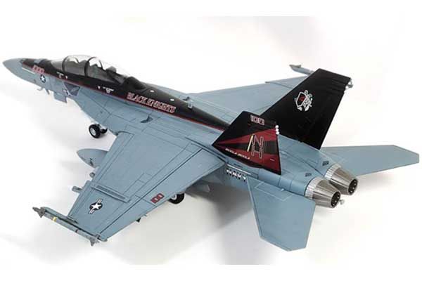 F/A-18F "VFA-154 Black Knights" (Academy 12577) 1/72