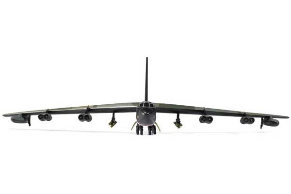B-52D Stratofortress (Academy 12632) 1/144