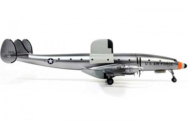 USAF EC-121 Warming Star (Academy 12637) 1/144