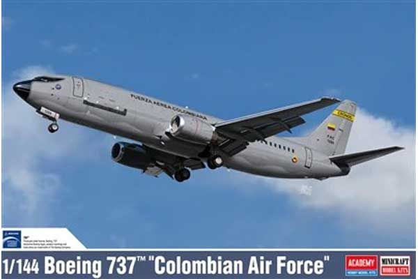 Boeing 737 Colombian Air Force (Academy 12639) 1/144