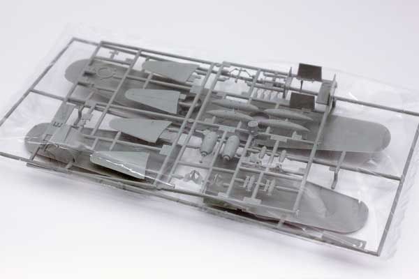 SB2U-3 "Battle of Midway" (Academy 12350) 1/48