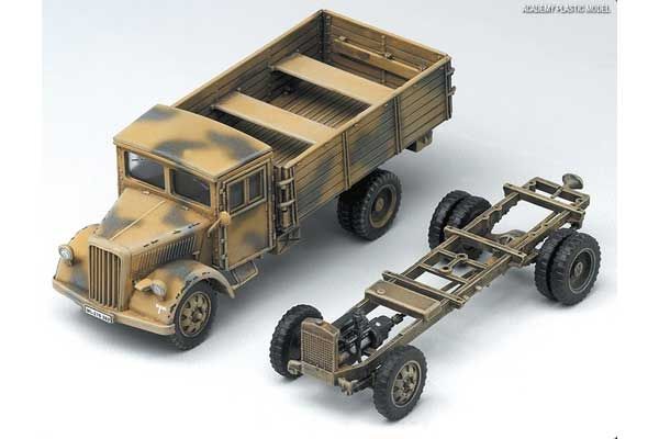 Німецькі вантажівки (Academy 13404) 1/72