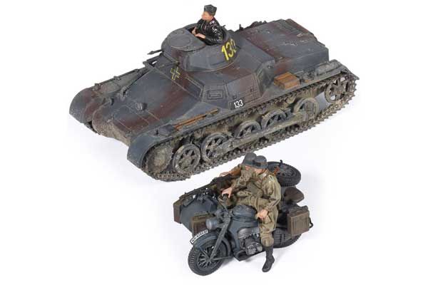 Panzer I Ausf.B і мотоцикл (Academy 13556) 1/35