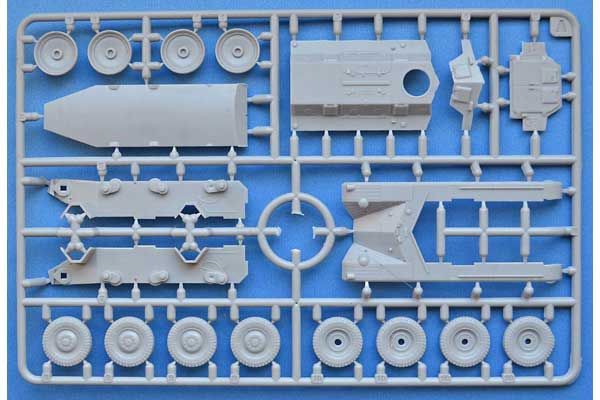 EBR-ETT французский колесный БТР (ACE 72460) 1/72