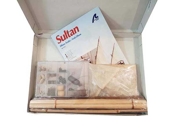 Sultan ( Султан)  (Artesania Latina 22165) 1/60