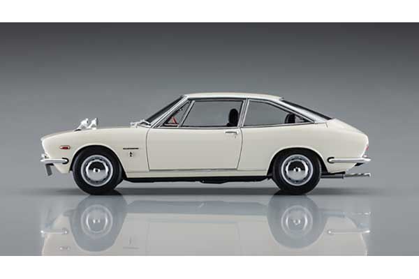 Isuzu 117 Coupe Early Version (1968) (Hasegawa 21144) 1/24