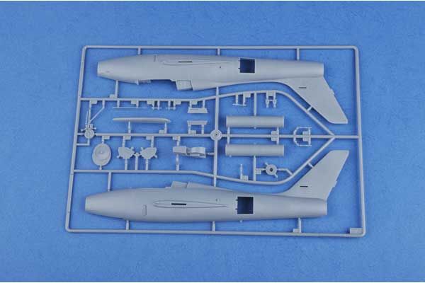 F-84F Thunderstreak (Hobby Boss 81726) 1/48