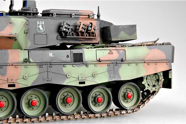 Leopard 2 A5/A6NL (Hobby Boss 82423) 1/35