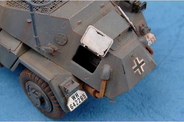 Sd.Kfz.223 Leichter Panzerspahwagen Funk (Hobby Boss 82443) 1/35