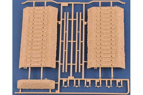 Kanonen und Flakwagen of BP42 (Hobby Boss 82925) 1/72