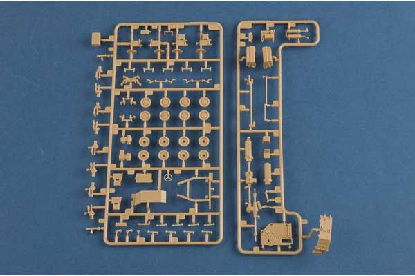 9П117М1 з ракетою Р-17 комплексу 9К72 «Ельбрус» (Scud B) (Hobby Boss 82939) 1/72
