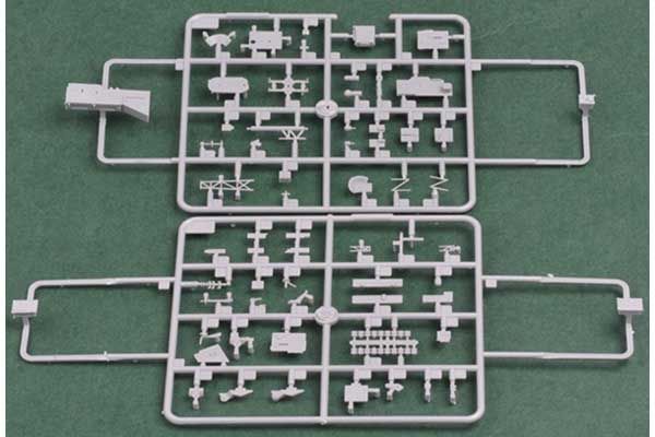 USS Essex LHD-2 (Hobby Boss 83403) 1/700
