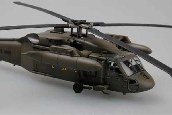 UH-60A Blackhawk (Hobby Boss 87216) 1/72