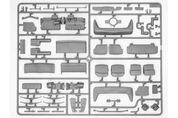Type G4 з MG 34 та німецьким штабним персоналом (ICM 24024) 1/24
