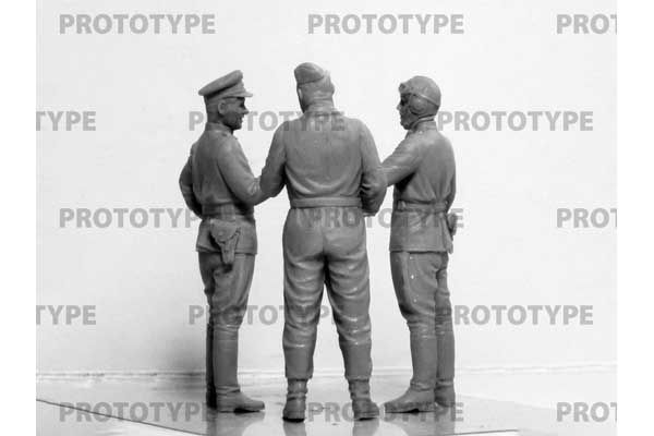 Пілоти радянських ВПС 1943-1945 (ICM 32117) 1/32