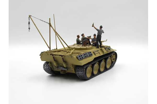 «Prost!», Между боями на Bergepanther (ICM 35343) 1/35