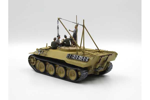 «Prost!», Между боями на Bergepanther (ICM 35343) 1/35