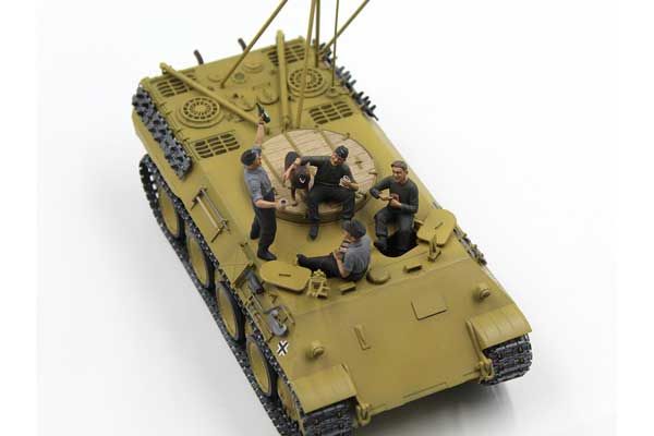 «Prost!», Между боями на Bergepanther (ICM 35343) 1/35
