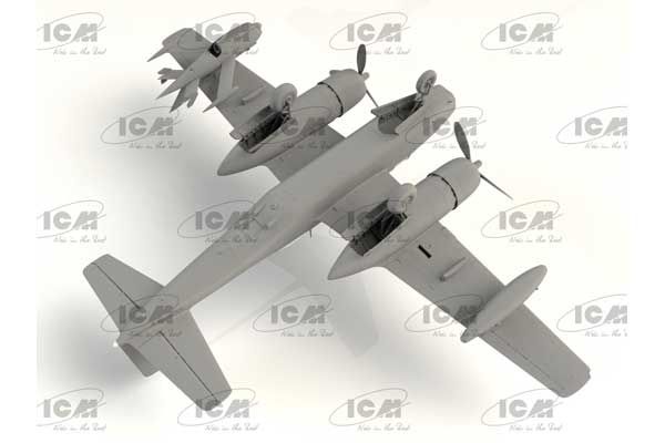 «Jig Dog» JD-1D Invader з безпілотником KDA-1 (ICM 48289) 1/48