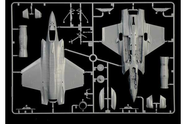 F-35C Lightning II ''CATOBAR version'' (Italeri 1469) 1/72