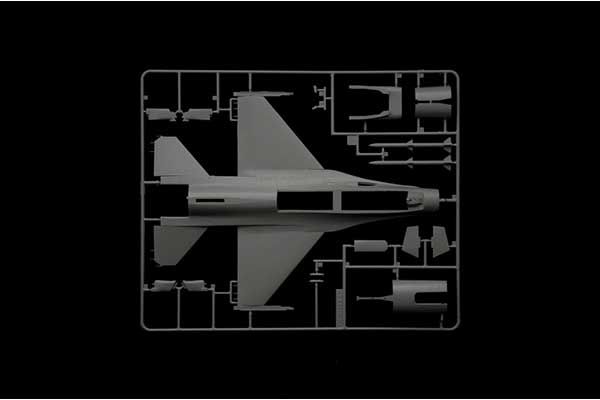 F-16C Fighting Falcon - WAR THUNDER (Italeri 35105) 1/48