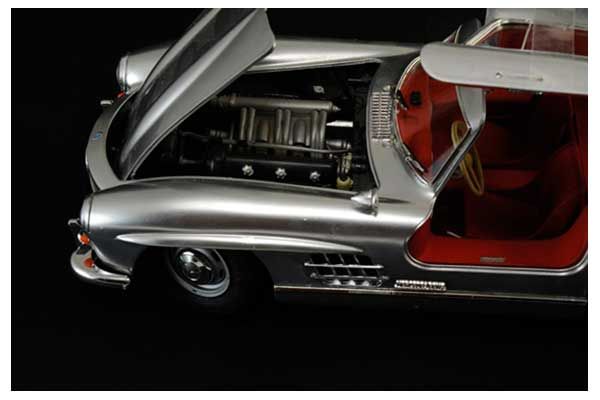 Mercedes-Benz 300 SL Gullwing (Italeri 3612) 1/16