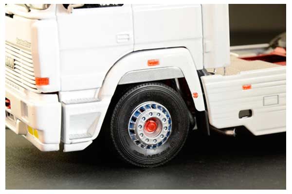 IVECO Turbostar 190.48 Special (Italeri 3926) 1/24