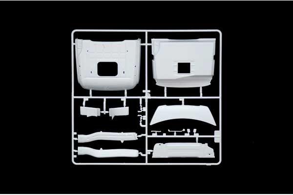 Mercedes-Benz MP4 Big Space (ITALERI 3948) 1/24