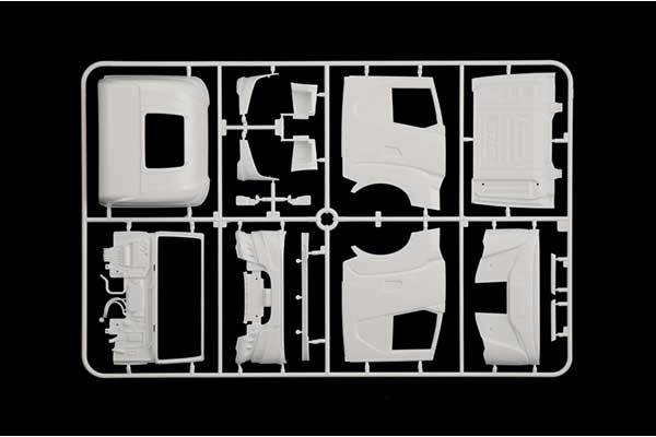 IVECO S-WAY (Italeri 3963) 1/24