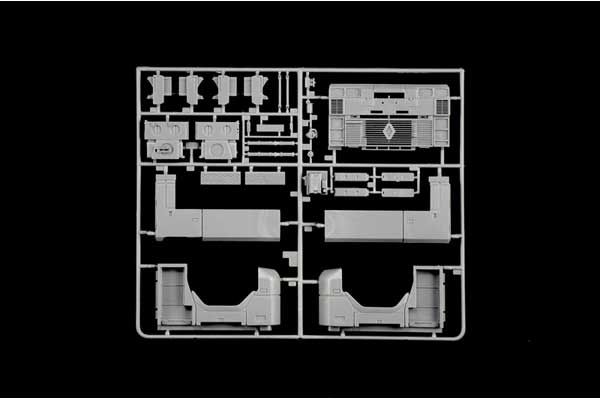 Renault AE500 Magnum (Italeri 3969) 1/24