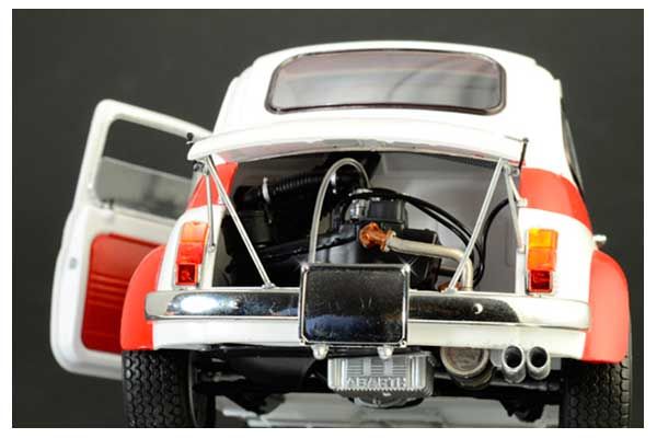 FIAT Abarth 695SS Assetto Corsa (Italeri 4705) 1/12