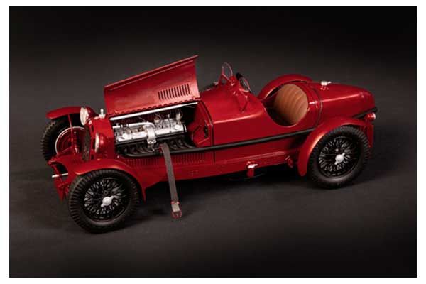 Alfa Romeo 8C 2300 Roadster (Italeri 4708) 1/12