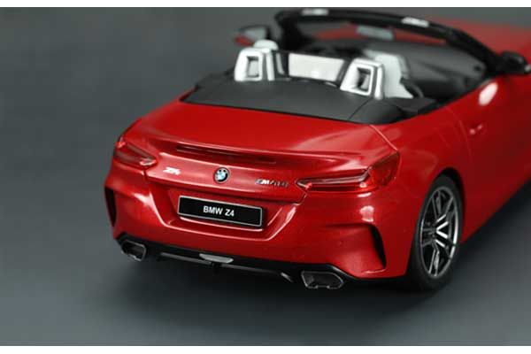 BMW Z4 M40i (Meng CS-005) 1/24