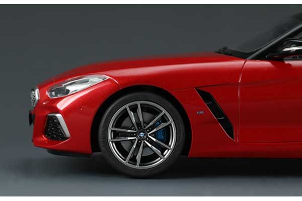 BMW Z4 M40i (Meng CS-005) 1/24