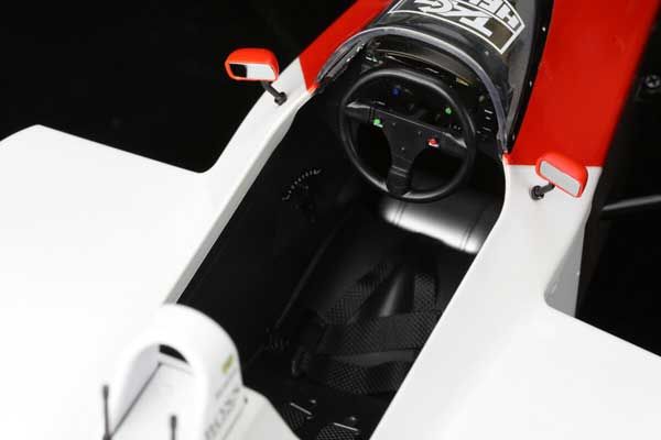 McLAREN MP4/4 1988 (Meng RS-004) 1/12