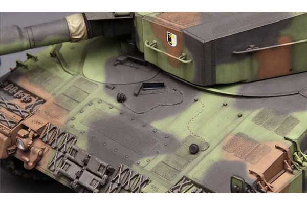 LEOPARD 2 A4 (1/35) MENG TS-016