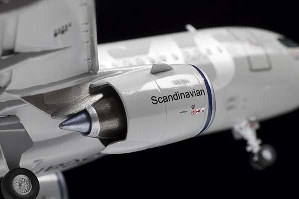 Airbus A320neo (ZVEZDA 7037) 1/144