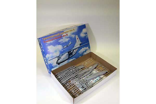 Ан-8 ВВС (Eastern Express 14496) 1/144
