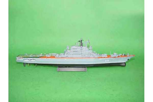 Авианесущий крейсер «Минск» (Trumpeter 05703) 1/700