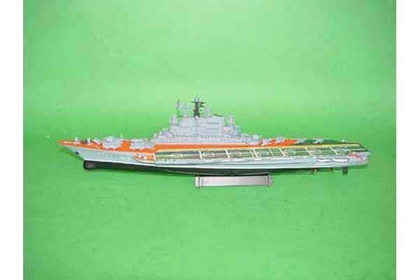 Авианесущий крейсер «Минск» (Trumpeter 05703) 1/700