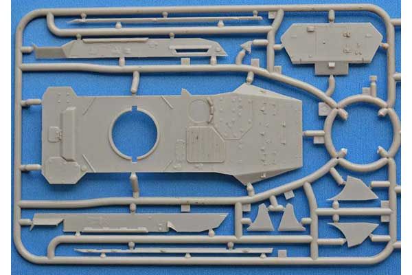 Centauro B1 (ACE 72437) 1/72