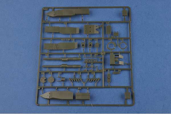 Leopard 2A4M CAN (Hobby Boss 83867) 1/35