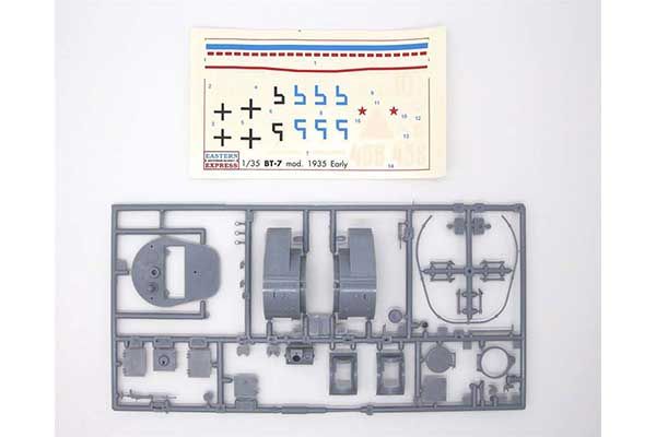 Танк БТ-7 зр. 1935р. рання версія (Estern Express 35108) 1/35